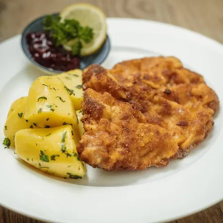 Jausenstation Pfefferbauer ゲストハウス ツェル アム ゼー