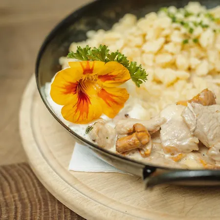 Jausenstation Pfefferbauer ゲストハウス ツェル アム ゼー