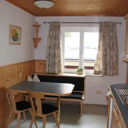 Jausenstation Pfefferbauer Guest house Zell am See